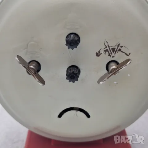 Механичен! Голям Настолен Часовник/Будилник/ ЯНТАРЪ, 4 КАМНЯ, СССР, снимка 6 - Антикварни и старинни предмети - 47621369