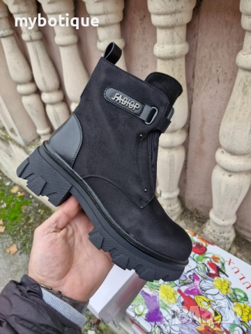 Дамски боти вата