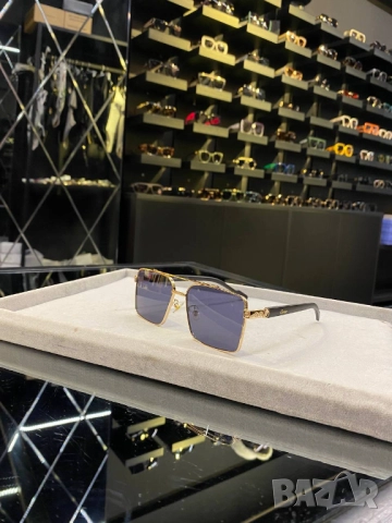 очила с черен обикновен калъф и ув защита cartier chanel, снимка 9 - Слънчеви и диоптрични очила - 51450884