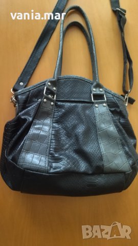 Чанта на "Стил" в черно и сиво, крокодилска кожа, снимка 2 - Чанти - 37178127