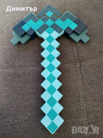 Майнкрафт, Minecraft диамантен меч и кирка 2в1 играчка Маинкрафт, снимка 7 - Други - 28521206