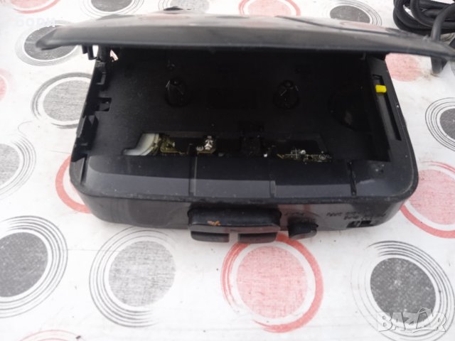 Sony WM-FX103 FM/AM Walkman Radio Cassette, снимка 6 - Плейъри, домашно кино, прожектори - 39062207