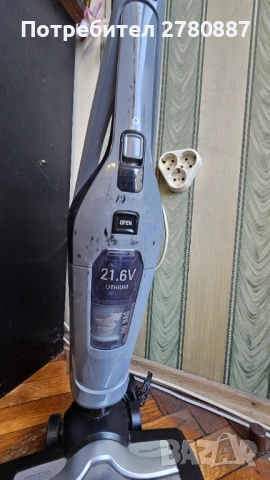 Вертикална безжична прахосмукачка Rowenta Dual Force 2 in 1 , снимка 4 - Прахосмукачки - 52256473