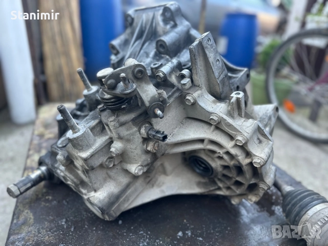 Скоростна кутия Мазда 6 GG 2004 , снимка 3 - Части - 51961061