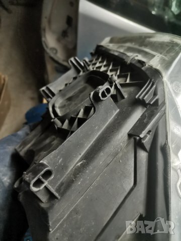 Ляв фар за Рено Меган 2010 г, снимка 6 - Части - 35381613