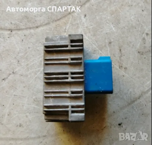 реле подгревни свещи Opel Zafira опел зафира/51299014 А

, снимка 2 - Части - 47538434