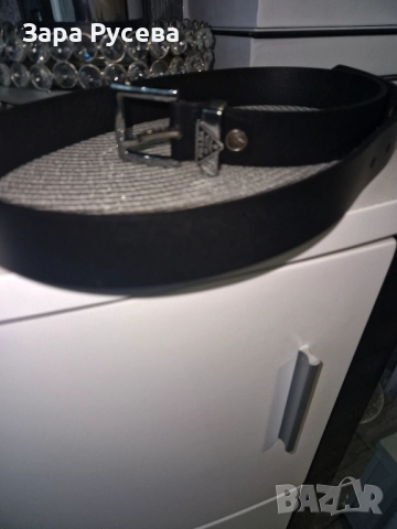 Prada естествена кожа кола, снимка 2 - Колани - 52751140