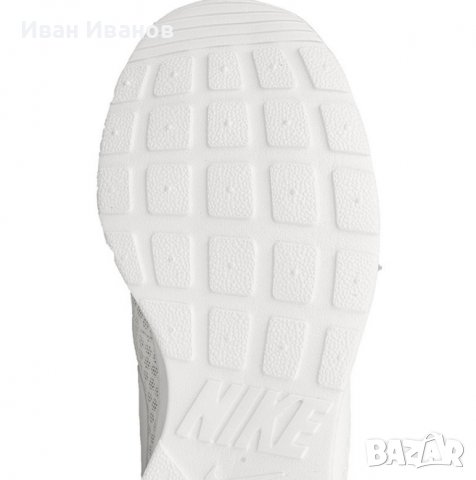 оригинални маратонки  Nike Tanjun номер 42, снимка 2 - Маратонки - 37963471