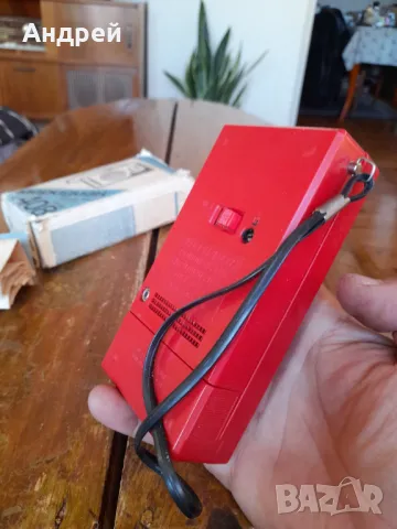 Старо радио,радиоприемник Меридиан РП408, снимка 4 - Антикварни и старинни предмети - 47971617