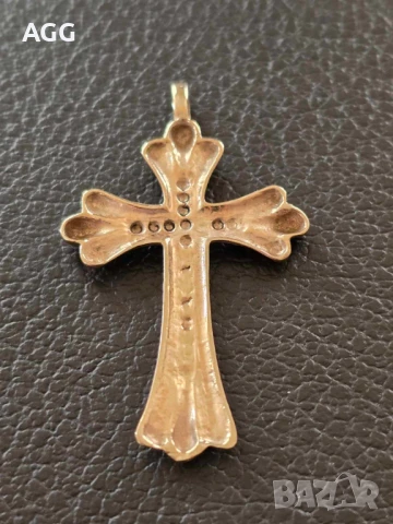 Елегантен и стилен златен кръст, снимка 3 - Колиета, медальони, синджири - 50589702