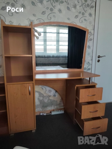 Тоалетка с огледало напарвена по поръчка, цвят медна елша, снимка 7 - Тоалетки - 52821376