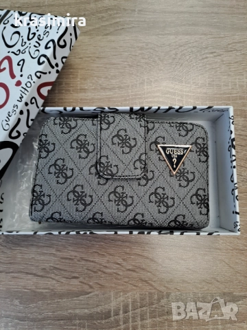 Портмонета на "GUESS ", снимка 7 - Портфейли, портмонета - 51760411