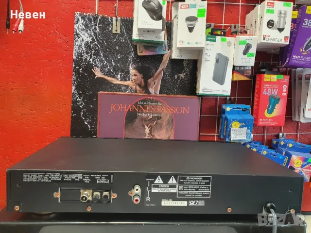 Тунер PIONEER F 229, снимка 3 - Ресийвъри, усилватели, смесителни пултове - 47967522