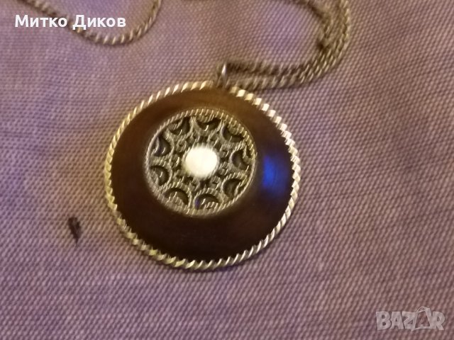 Висулка от соца уникат дървена със сребърни орнаменти и сребърно колие  фи 33мм и дебел. 7мм в кутия, снимка 7 - Колиета, медальони, синджири - 43397488