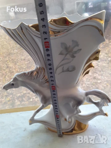 Красота от порцелан голяма ваза конче с позлата и маркировка, снимка 7 - Антикварни и старинни предмети - 51195400