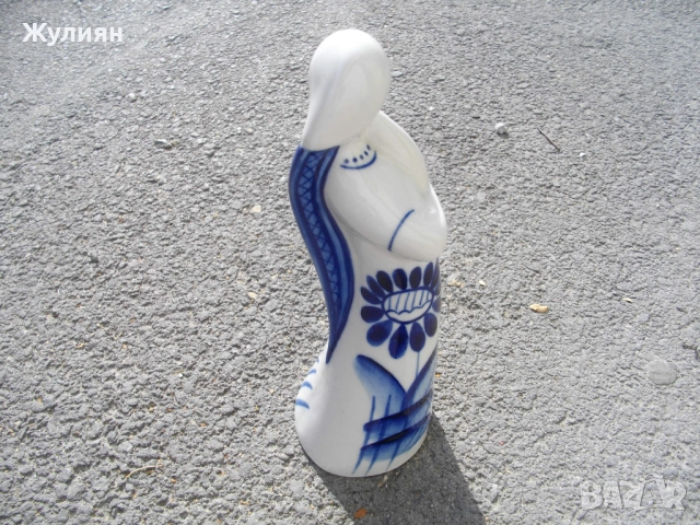 РЪЧНО РИСУВАН ПОРЦЕЛАН ПОРЦЕЛАНОВА ФИГУРА СТАТУЕТКА СССР , снимка 3 - Антикварни и старинни предмети - 51623462