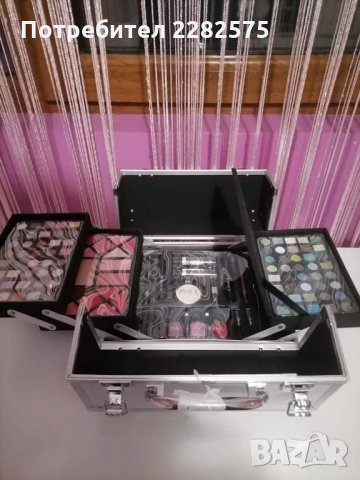 Професионален метален куфар с гримове с , снимка 10 - Подаръци за имен ден - 35029686