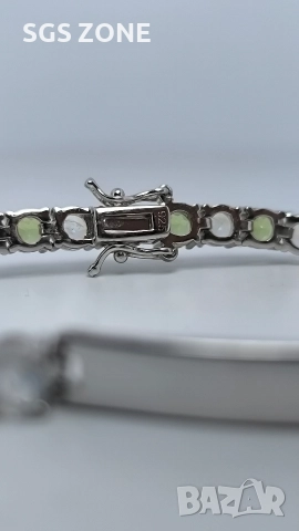 Сребърна гривна с родийно покритие, перидот и лунен камък, снимка 3 - Гривни - 52566116