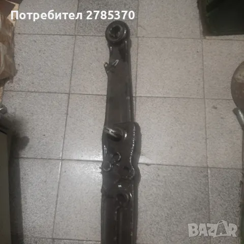 Вертикален винт МТЗ, снимка 2 - Селскостопанска техника - 47850129