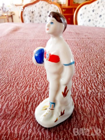Порцеланова фигура , снимка 4 - Статуетки - 40609142