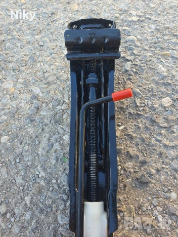 Крик за автомобил , снимка 3 - Аксесоари и консумативи - 51008521