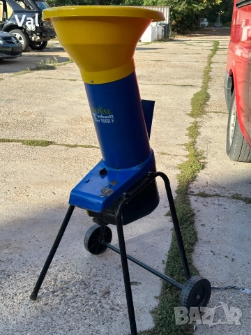 Дробилка за клони Royal Einhell за ремонт или части, снимка 4 - Градинска техника - 51747853