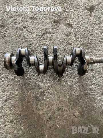 Коляно вал за Форд Фокус  116кс, снимка 2 - Части - 49987898