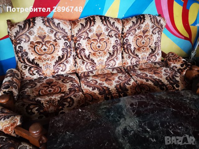 Диван тройка и два фотьойла от масивно дърво , снимка 2 - Дивани и мека мебел - 43645388