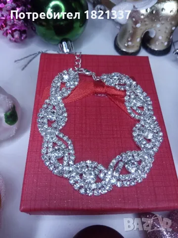 Гривна с кристали 