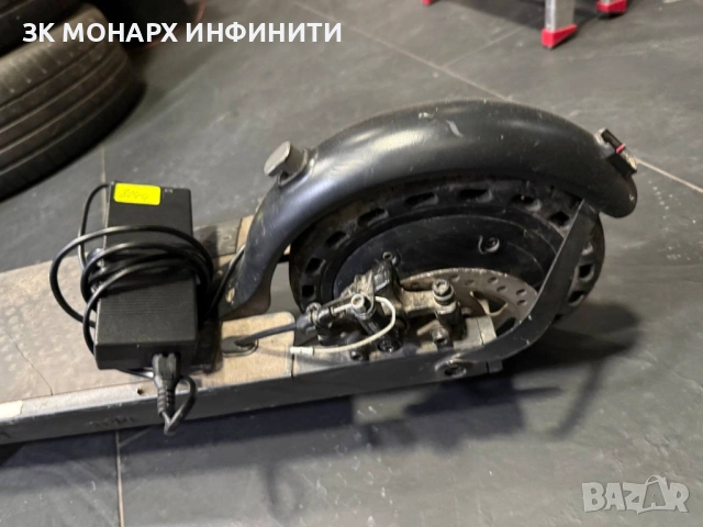 Електрическа тротинетка+зарядно, снимка 13 - Скейтборд, ховърборд, уейвборд - 53057890