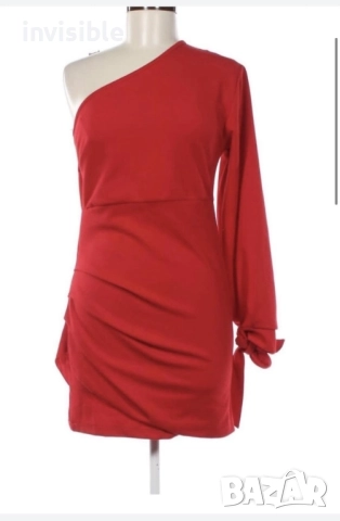 Червена рокля