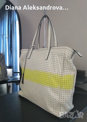 Ежедневна бежова дамска чанта, тип торба. 26лв., снимка 2 - Чанти - 37348283