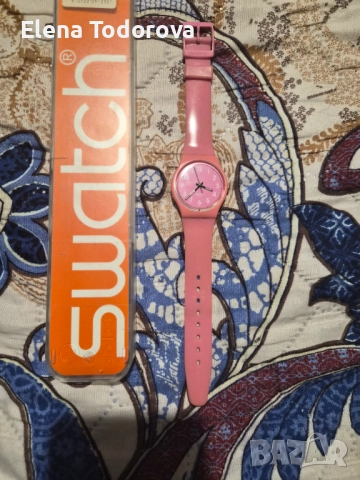 Розов часовник Swatch