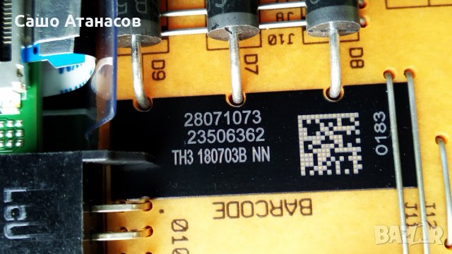 FINLUX 32-FFB-5501 със счупена матрица ,17IPS62 ,17MB211S ,32T42-C0K CTRL BD ,VES315UNDA-2D-N11 , снимка 9 - Части и Платки - 32832203