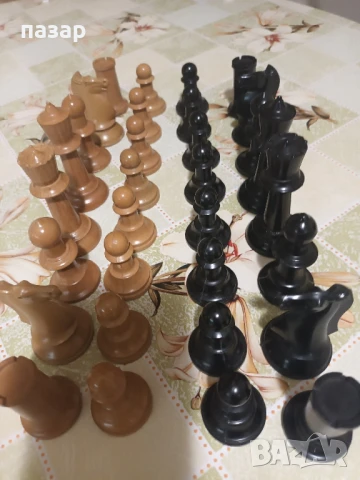 Бакелитови фигури. за шах комплект, снимка 5 - Шах и табла - 51251758