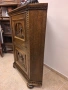 Винтидж ъглов шкаф с богата дърворезба , снимка 4