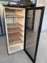+гаранция Хладилна витрина за вино Либхер 165 см , снимка 7