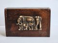 дървена кутия с слончета, снимка 1 - Декорация за дома - 43988023