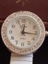Елегантен дамски часовник REN QUARTZ метален ластична верижка стил и комфорт 42582, снимка 1 - Дамски - 43758063