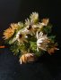 Изкуствени цветя в метална кашпа, снимка 6