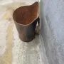 интересна старинна кофа за пренасяне на дърва за огрев, снимка 3