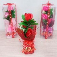 3534 Изкуствен букет рози с надпис I love you, в кутия, снимка 5 - Декорация за дома - 39529443