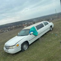 lincoln town car 4.6 лимозина на части линкълн таун кар лимузина , снимка 2 - Автомобили и джипове - 39895454