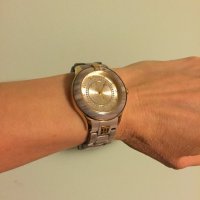 Дамаски часовник Galliano намален на 100 лв, снимка 5 - Дамски - 27910313