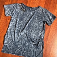 Дамска тениска с камъни, снимка 1 - Тениски - 32970751