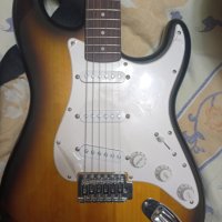 Електрическа китара Squier , снимка 2 - Китари - 43860393