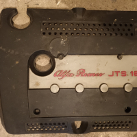 Капак декоративен над двигателя Алфа Ромео 2.0 ЖТС, снимка 2 - Резервни части за телефони - 44858361
