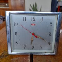 Стар настолен часовник,будилник #2, снимка 2 - Антикварни и старинни предмети - 44068468