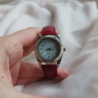 Дамски ръчен часовник (с батерия), снимка 5 - Дамски - 43867109