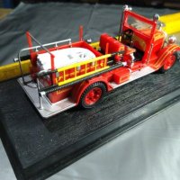 Колекционерски, пожарникарски камиони и коли различни народности и години, снимка 3 - Колекции - 27366882